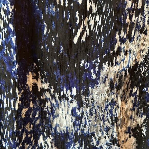 Pennington Layered Tank - Picture 3 of 3